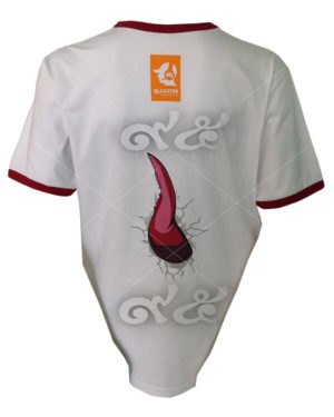 เสื้อยืด-คอกลม-สีขาวขอบคอแดง-สกรีน-caster-ด้านหลัง