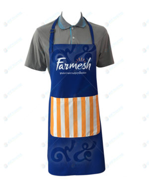 ผ้ากันเปื้อน สี น้ำเงิน สกรีน กลางอก กระเป๋าลายทาง apron-01