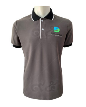 เสื้อโปโลสีเทา-cvc-แขนจั๊ม-สาบซ่อนสีขาว-คอปกสีดำ-ขลิบสีขาว-ปักอกซ้าย-polo-82