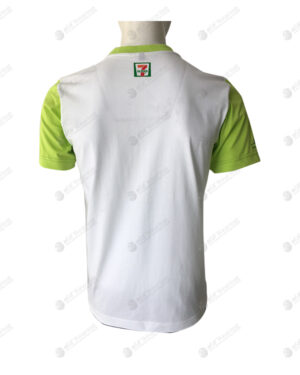 เสื้อยืดคอกลม ตัดต่อ สีขาว-เขียวใบเตย สกรีน ด้านหลัง no.82