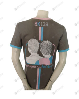 เสื้อยืดคอกลม ตัดต่อ สีเทาอ่อน-ชมพู-ฟัา สกรีน ด้านหลัง no.36